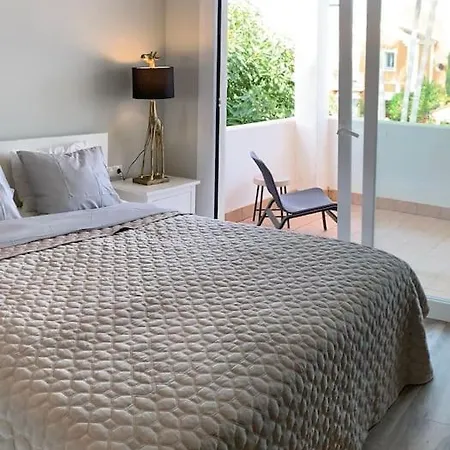 Modern Beachside Townhouse W/ Private Pool